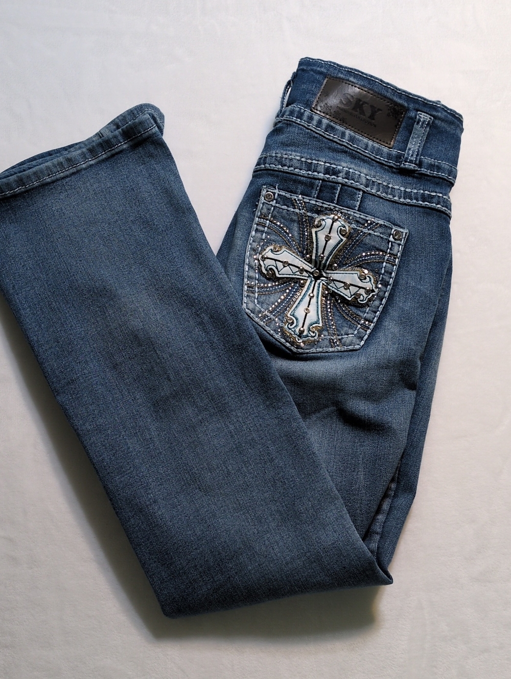 Sky Premium Collection Cross Pocket Rhinestone Bootcut Jeans Size 7/8 - Picture 2 of 16